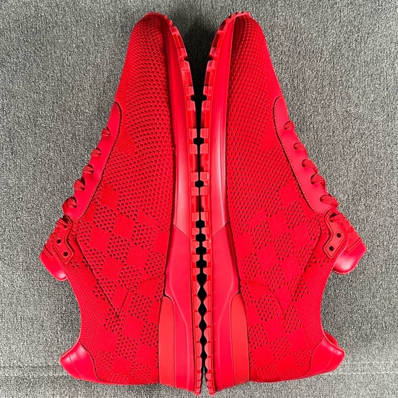 🛑SOLD🛑🥊LOUIS VUITTON RUNAWAY SNEAKER🥊 - Picture 4 of 12